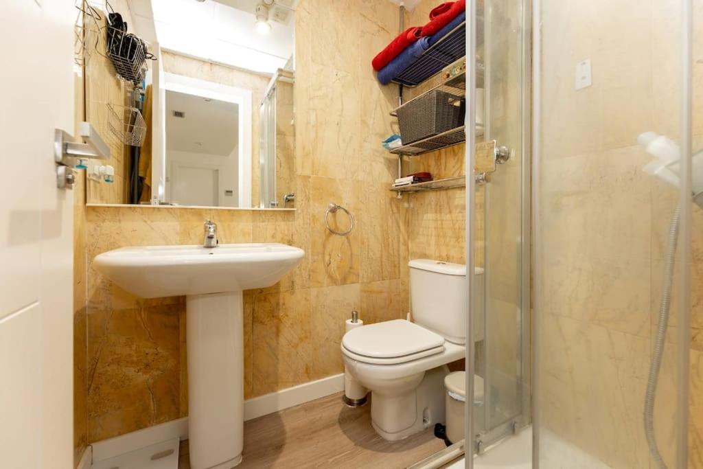 Apartamento Obispo Apartment กรานาดา ภายนอก รูปภาพ